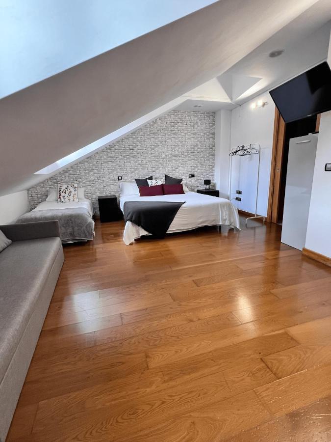 Apartamentos San Antonio อารันดา เด ดวยโร ภายนอก รูปภาพ