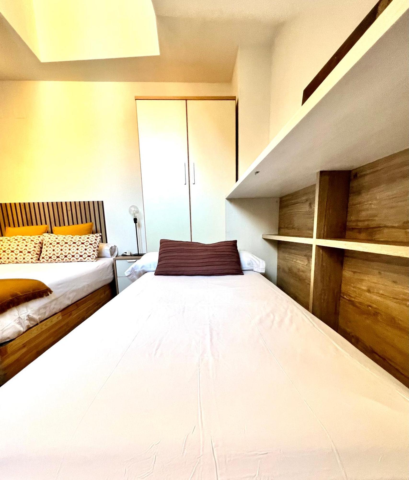 Apartamentos San Antonio อารันดา เด ดวยโร ภายนอก รูปภาพ