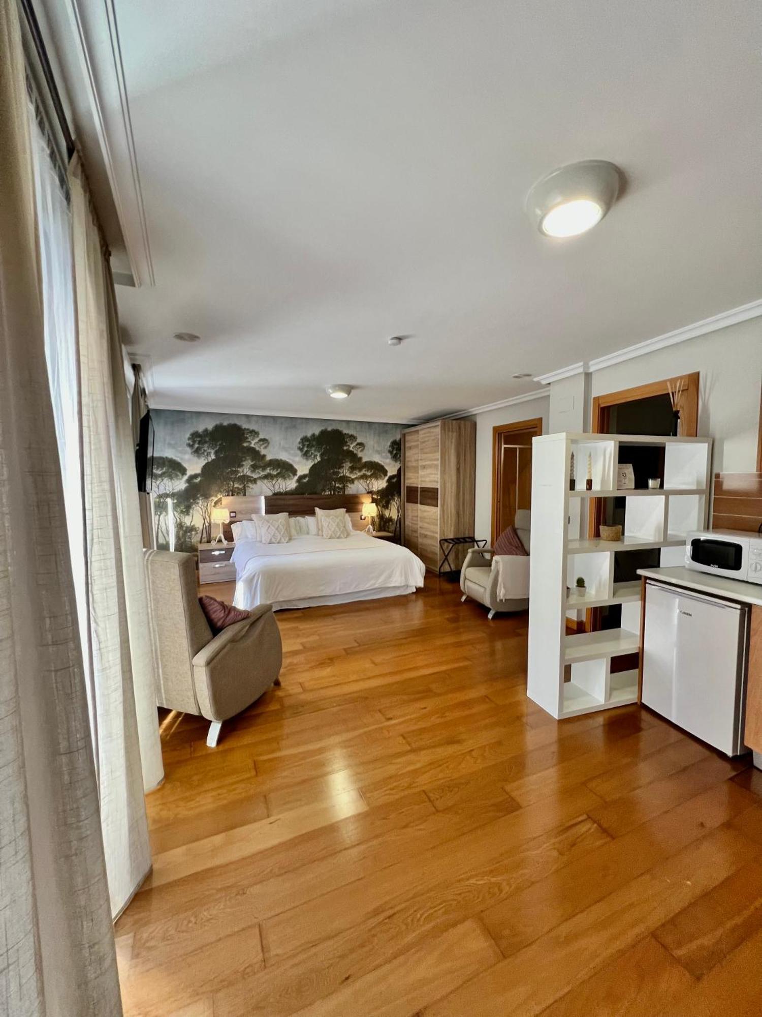 Apartamentos San Antonio อารันดา เด ดวยโร ภายนอก รูปภาพ